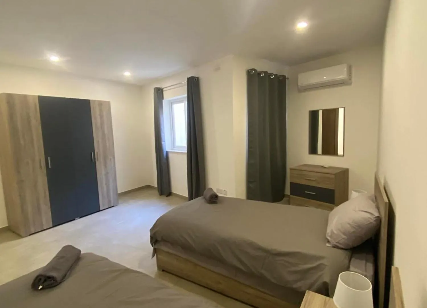 An Immaculate 3 Bedroom Apartment In Gudja 0*,