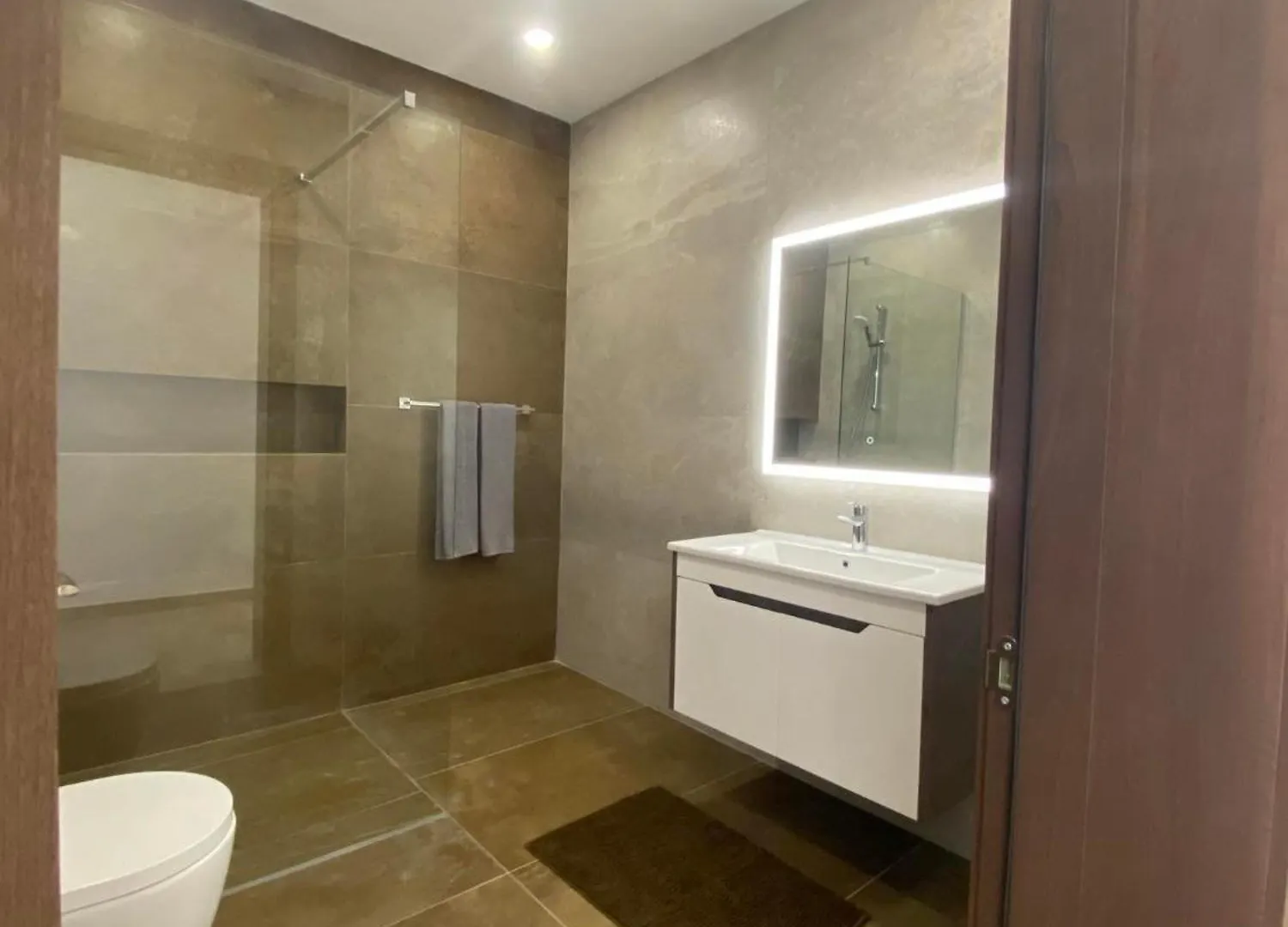 An Immaculate 3 Bedroom Apartment In Gudja Malta