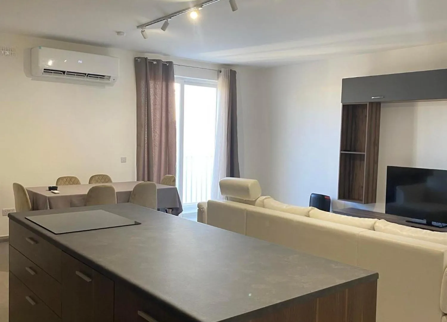 An Immaculate 3 Bedroom Apartment In Gudja Malta